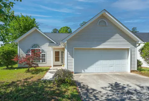 1110 Newfound Hollow Dr, Charlotte, NC 28214