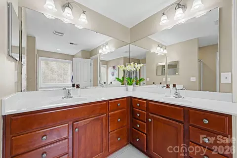 Bath - 10331 Falling Leaf Nw Dr NW, Concord, NC 28027 photo 2 of 3