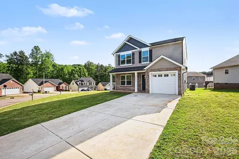 1573 Mayfair Dr, Conover, NC 28613