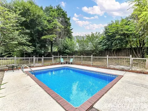 21021 Entrada Dr, Cornelius, NC 28031