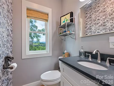 Bath - 221 Northside St, Canton, NC 28716 photo 1 of 3