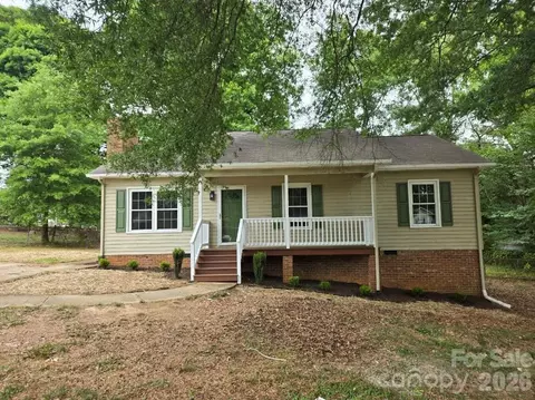 2306 Firmin Ct, Gastonia, NC 28056