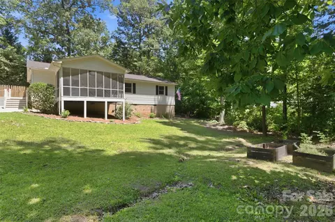 Exterior - 609 Davis St, Lancaster, SC 29720 photo 2 of 17