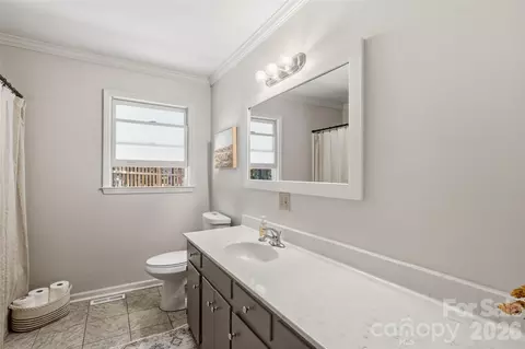 Bath - 609 Davis St, Lancaster, SC 29720 photo 3 of 3