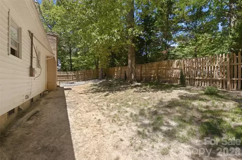Exterior - 609 Davis St, Lancaster, SC 29720 photo 11 of 17