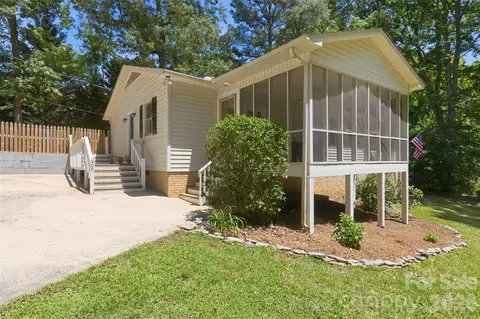Exterior - 609 Davis St, Lancaster, SC 29720 photo 3 of 17