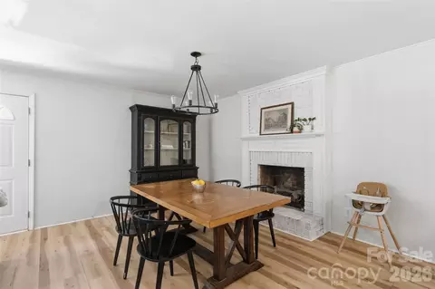 Dining - 609 Davis St, Lancaster, SC 29720 photo 2 of 3