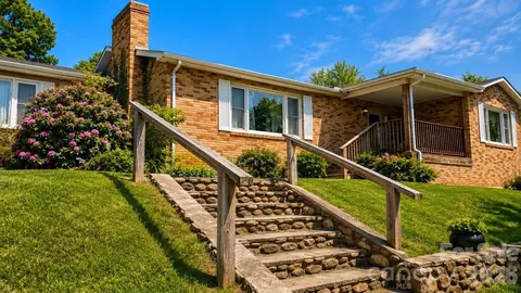 48 Ellen Ave, Canton, NC 28716