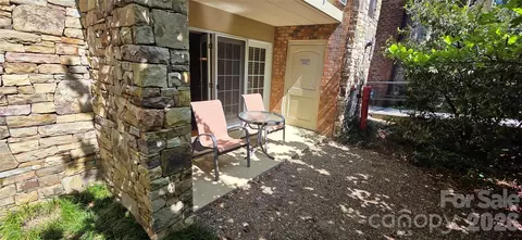 209 Bowling Park Rd, Asheville, NC 28803