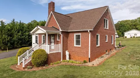 2582 Startown Rd, Newton, NC 28658