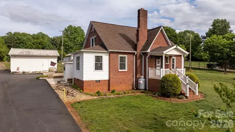 2582 Startown Rd, Newton, NC 28658