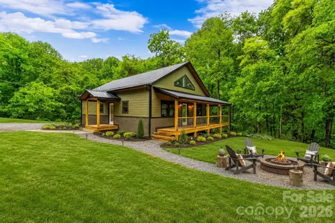 1737 Newfound Rd, Leicester, NC 28748