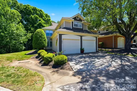 5837 Amity Springs Dr, Charlotte, NC 28212