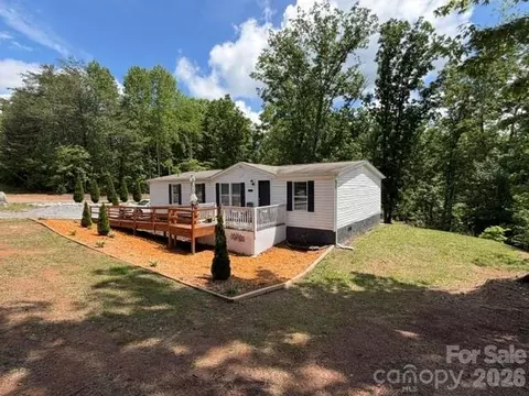 744 Deer Park Rd, Nebo, NC 28761
