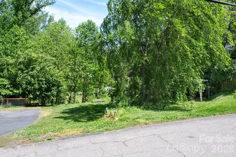 111 Dorchester Ave, Asheville, NC 28806