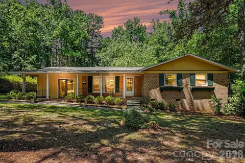 1304 Shannon Dr, Wadesboro, NC 28170