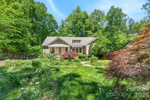 125 Pomeroy Rd, Mooresville, NC 28117