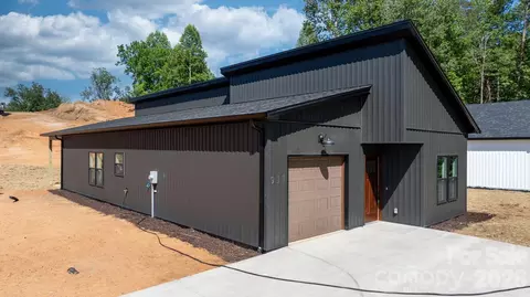 917 Overlook Sw Dr SW, Lenoir, NC 28645