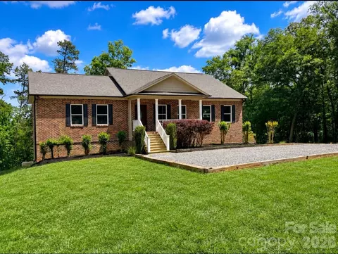 6151 Settlers Trl, Stanfield, NC 28163