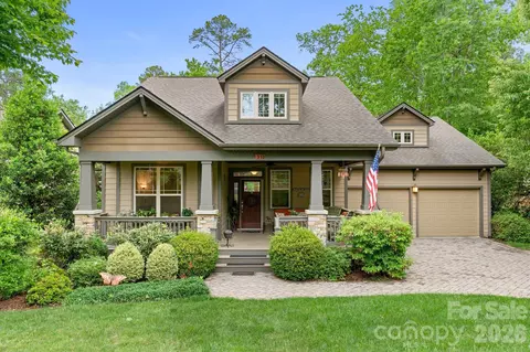 316 Fennel Dun Cir, Biltmore Lake, NC 28715