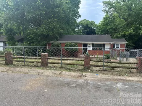 1103 Lewiston Ave, Charlotte, NC 28208