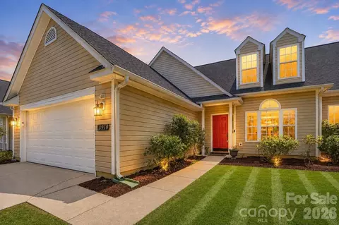 13919 Ballyshannon Ln, Charlotte, NC 28278