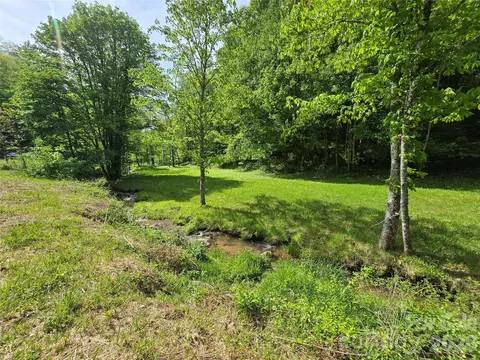 99999 Roaring Fork Rd, Mars Hill, NC 28754 photo 21