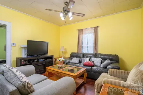 101 Huss Ave, Cherryville, NC 28021