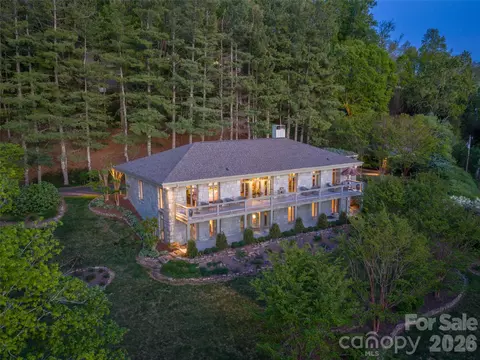 65 Crestwood Rd, Asheville, NC 28804