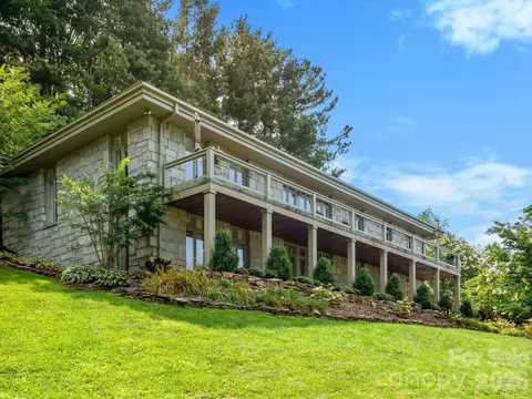 65 Crestwood Rd, Asheville, NC 28804