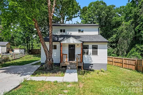308 Alexander St, Mooresville, NC 28115