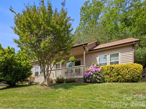 1 Hedgerose B Ct #B, Asheville, NC 28805