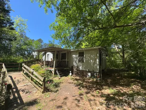 1011 Wellman St, Gastonia, NC 28054