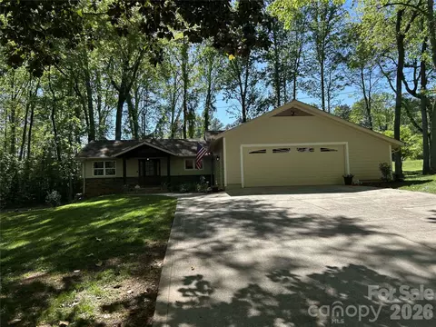 64 Timberidge Dr, Clover, SC 29710