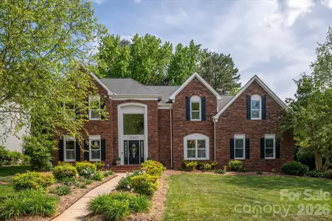 10900 E Jordan Rae Ln, Charlotte, NC 28277