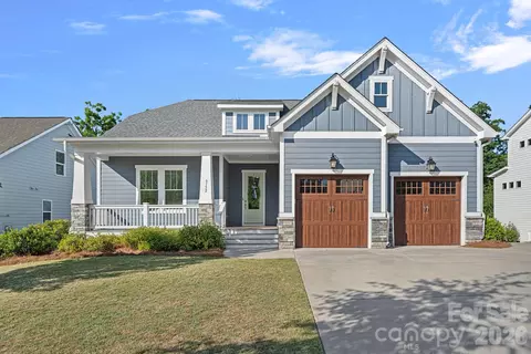 6132 Sandy Point Ln, Belmont, NC 28012