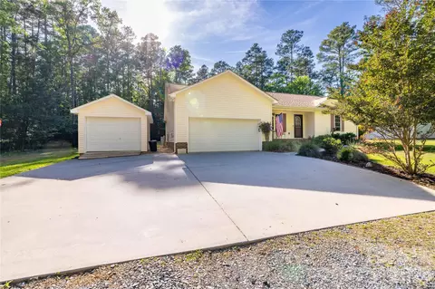 204 Millwheel Ln, Mount Gilead, NC 27306