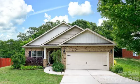 932 Catawba Wells Ct, Rock Hill, SC 29732