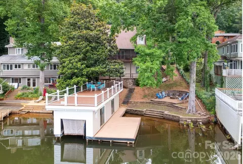 1214 E Lakeshore Dr, Landrum, SC 29356