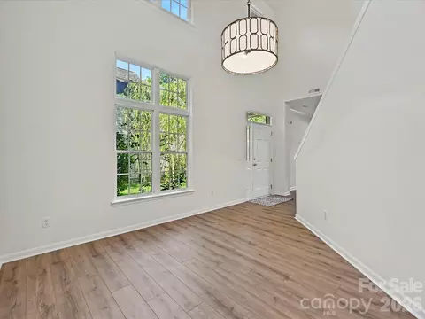 9132 Royal Highlands Ct, Charlotte, NC 28277