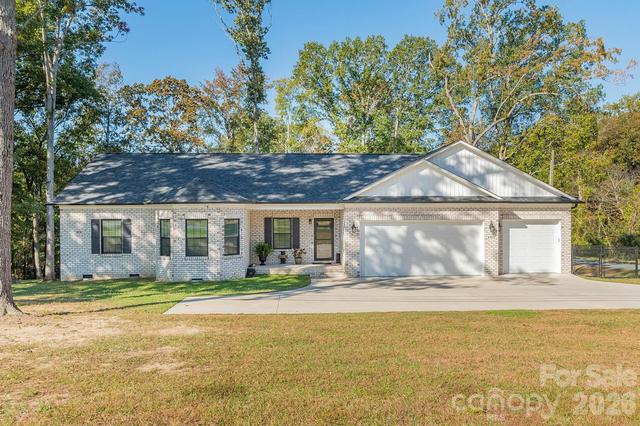 4907 Lanvale Ave, Trinity, NC 27370
