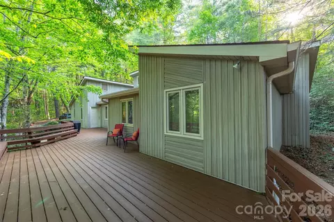 58 Ballantree Dr, Asheville, NC 28803