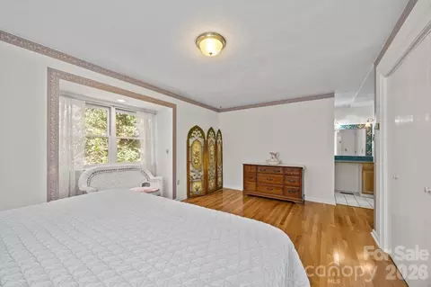 Bedroom - 63 Chestnut Forest Rd, Fairview, NC 28730 photo 2 of 5