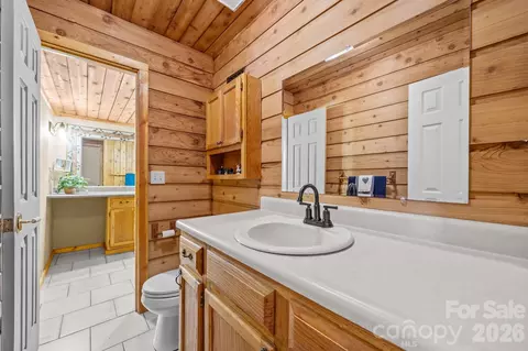 Bath - 63 Chestnut Forest Rd, Fairview, NC 28730 photo 6 of 6