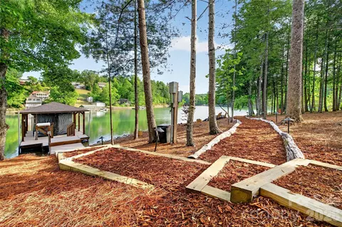 Exterior - 3097 W Moonlight Pl, Morganton, NC 28655 photo 6 of 7