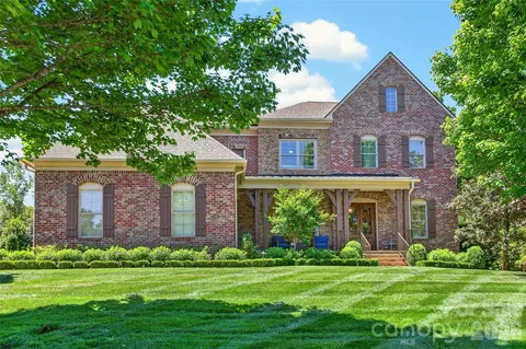 408 Montrose Dr, Waxhaw, NC 28173