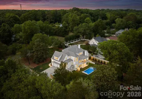 539 Mammoth Oaks Dr, Charlotte, NC 28270