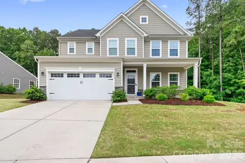 9233 Hollow Bend Dr, Huntersville, NC 28078