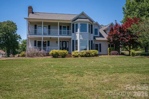 128 Windy Hill Dr, Cherryville, NC 28021