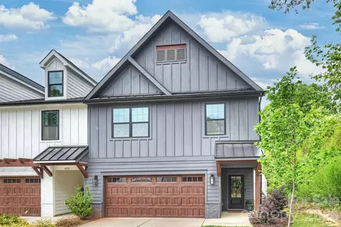 1517 Falcon St, Charlotte, NC 28211